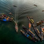 Vietnam boat markets out at sea